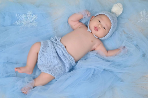 东海宝宝老喊肚子疼还发烧